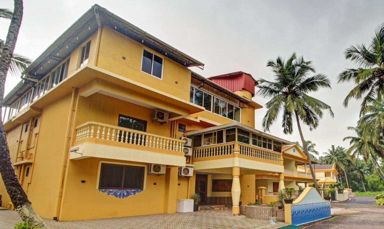 Treebo Majestic Palms, 2 Km From Colva Beach Hotel Benaulim Exterior photo